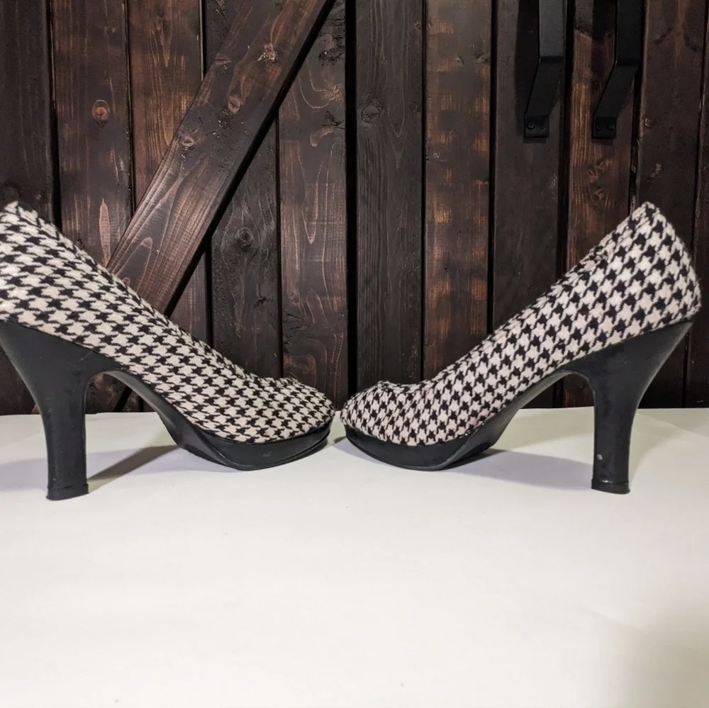 Classic houndstooth, MADDEN girl shoes, size 10 - Picture 6 of 9